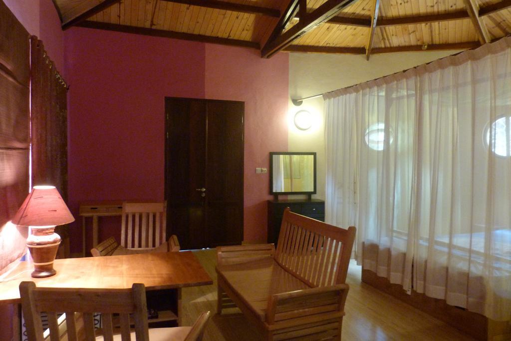 Le Chateau du Lac de Mantasoa Extérieur photo